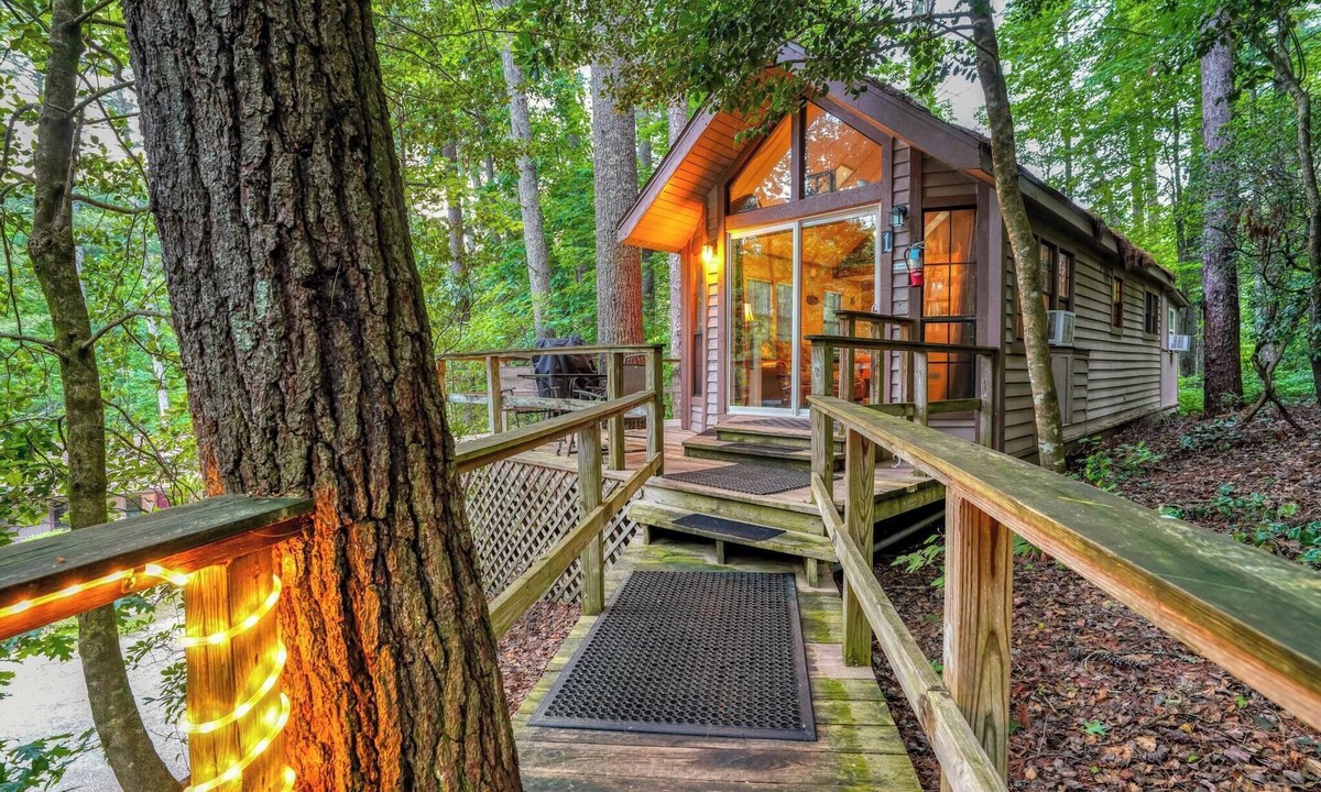 Wiley Cabin | #1 - Cabin - Waterfall Access - Near Tallulah Gorge