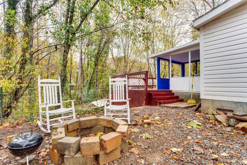 Clarkdale House | 1 Mi to Lake Allatoona: Family Home on Farm!