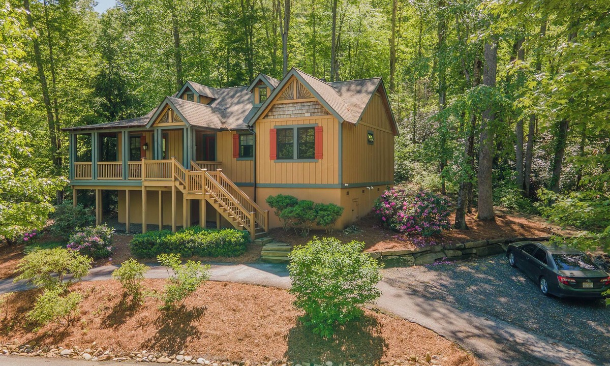 Bear Lake Reserve Cottage | 111 Millstone Lane at Bear Lake Reserve