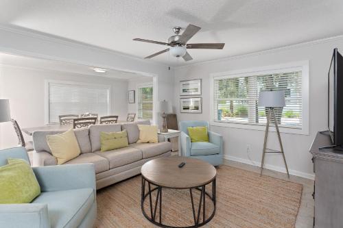 East Beach House | 1700 Bruce Drive