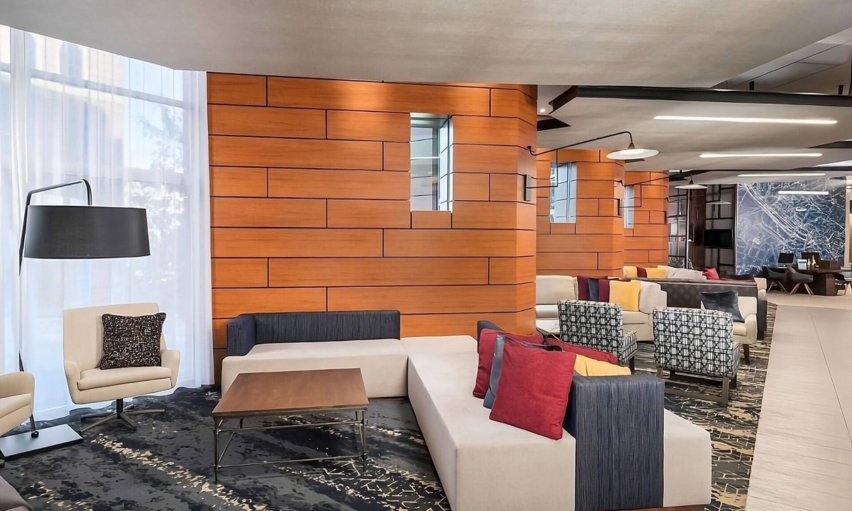 Greenville Downtown Apartment | 2 Double Queen Rooms + Sofa Beds, Outdoor Pool! Walk to Peace Center