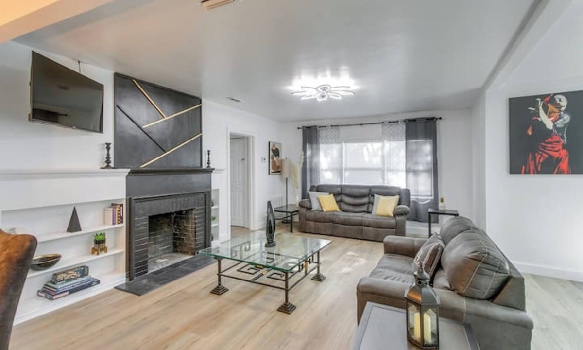 Valdosta House | 2 Mi to Dtwn: Convenient Hub in Valdosta