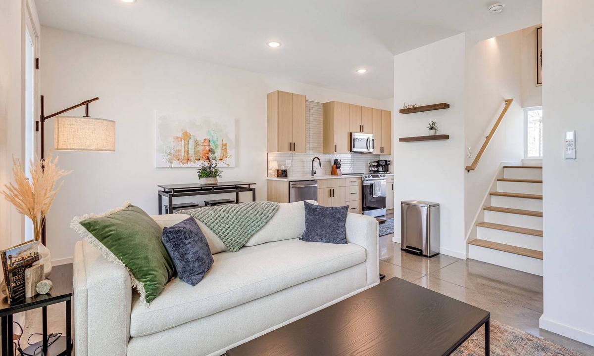 Knoxville House | < 2 Mi to Dtwn: Modern Townhome in Knoxville
