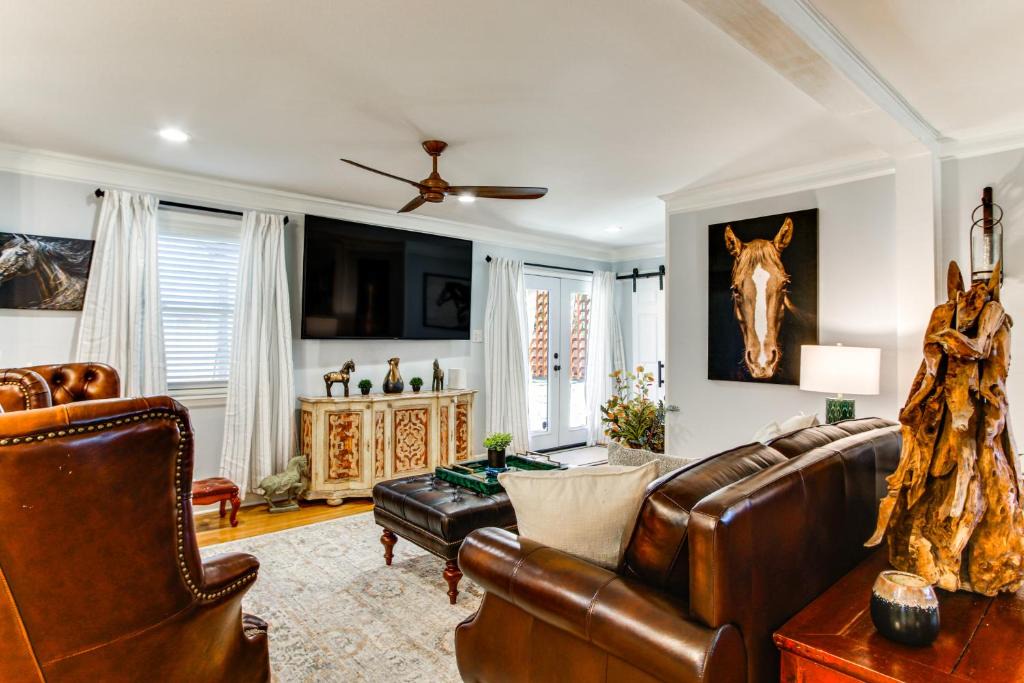 Aiken House | 2 Mi to Historic Horse District: Dog-Friendly Home
