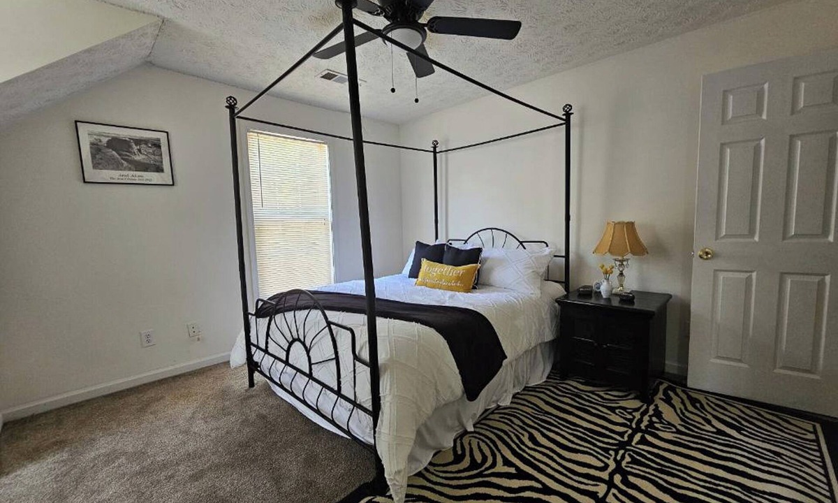 Stone Mountain House | 20 Mins ATL FIFA World Cup, 10 Mins to Train, Sleeps 8-Guests