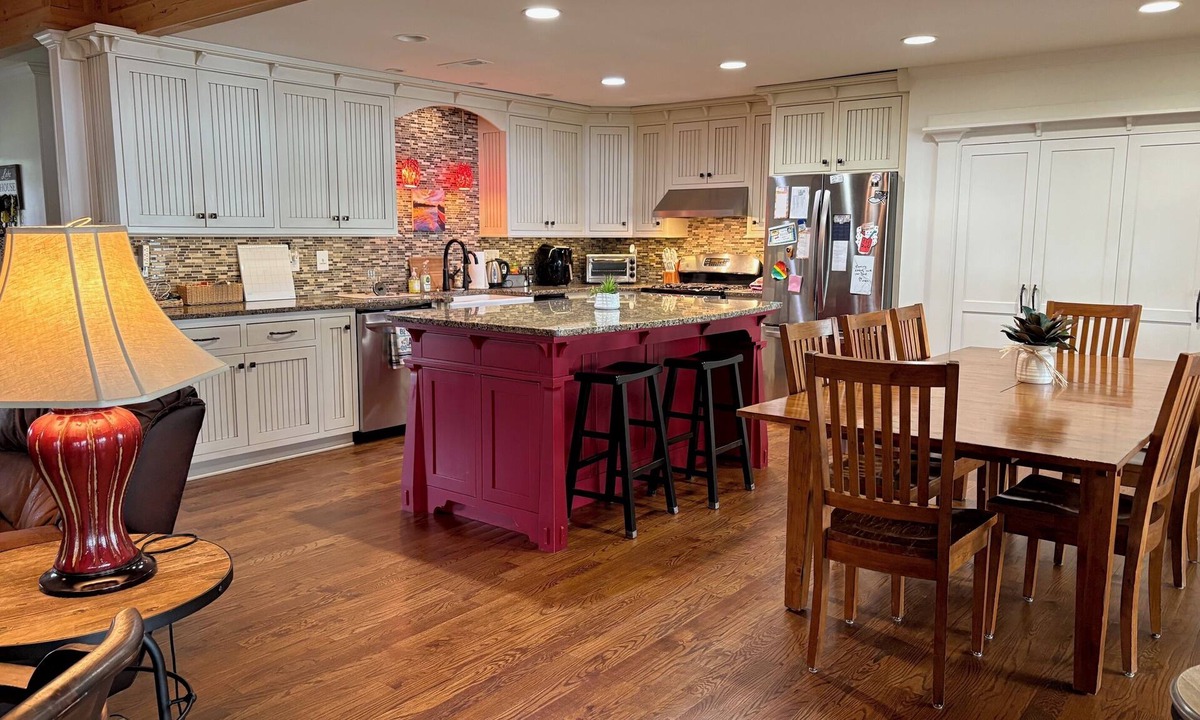 Eatonton House | 3-bed/3-bath house on Lake Oconee with amazing view!