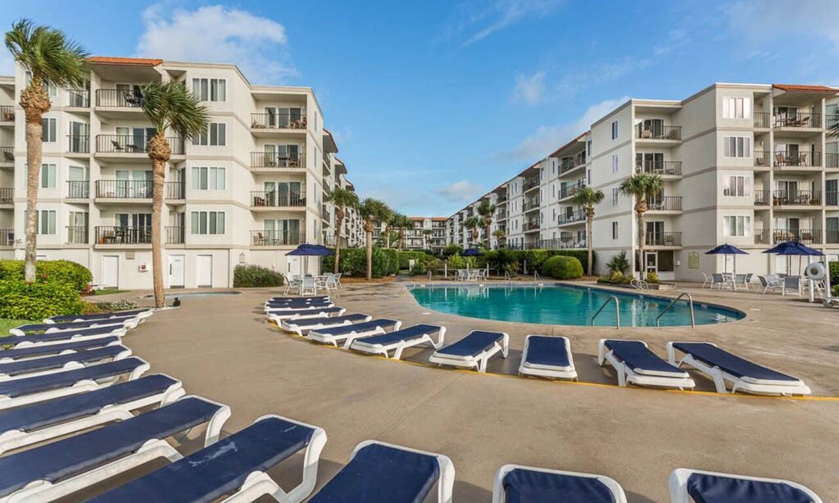 Saint Simons Island Condo | 3 Bedroom Condo @ Beach Club