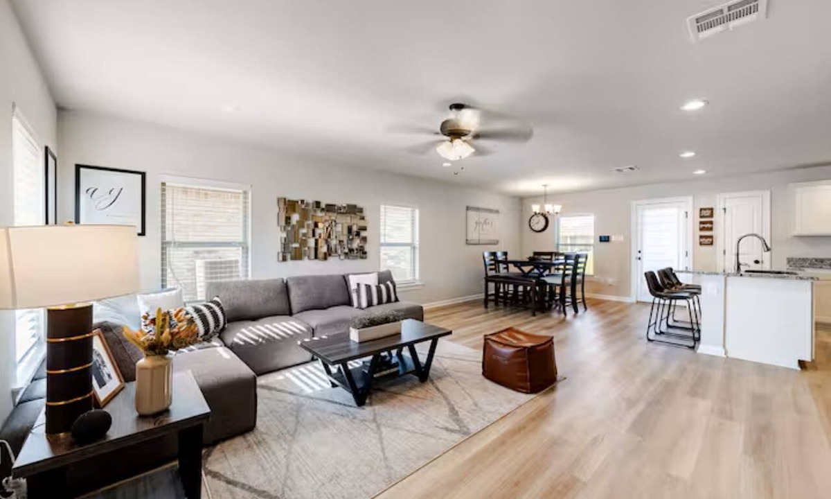 Denham Springs House | 3-bedroom house in serene Denham Springs with AC