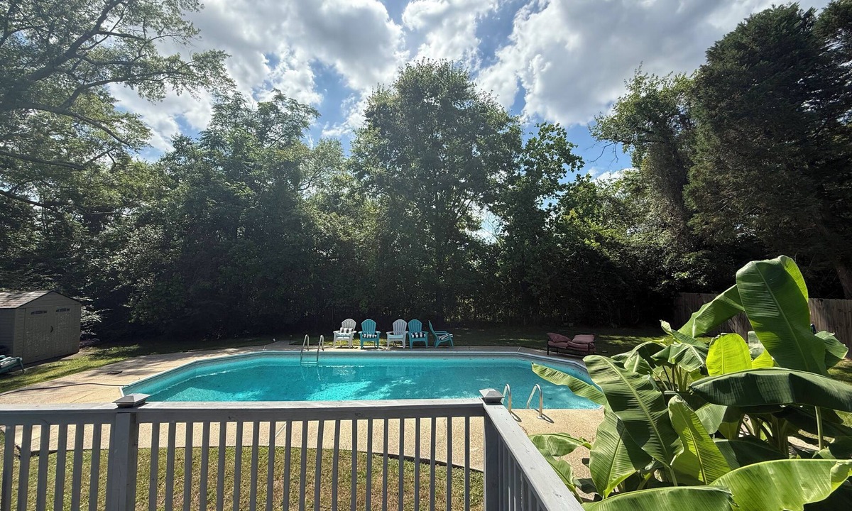 Dothan House | 3-bedroom house with pool in hometown Dothan.