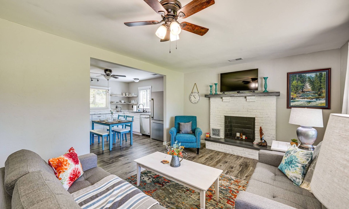 Somerset House | 3 Mi to Burnside Marina: Lake Cumberland Getaway