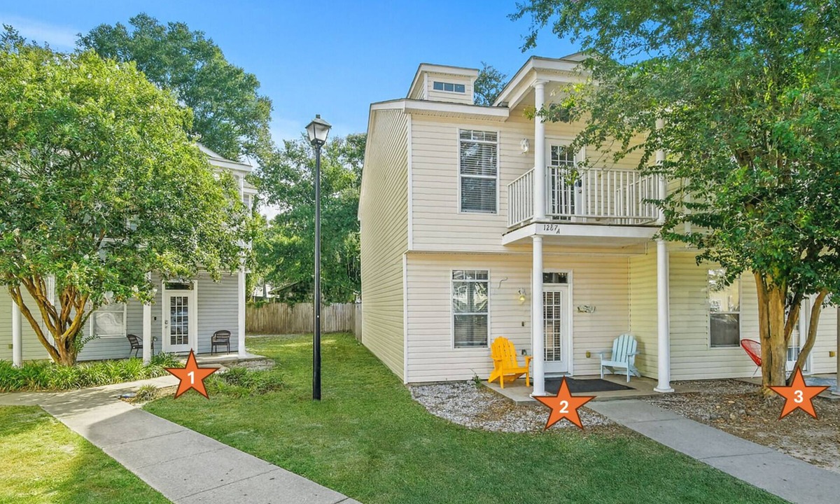 Gulfport House | 3 Townhouse Rental with 9-bedrooms and 9-bathrooms - Sleeps 22