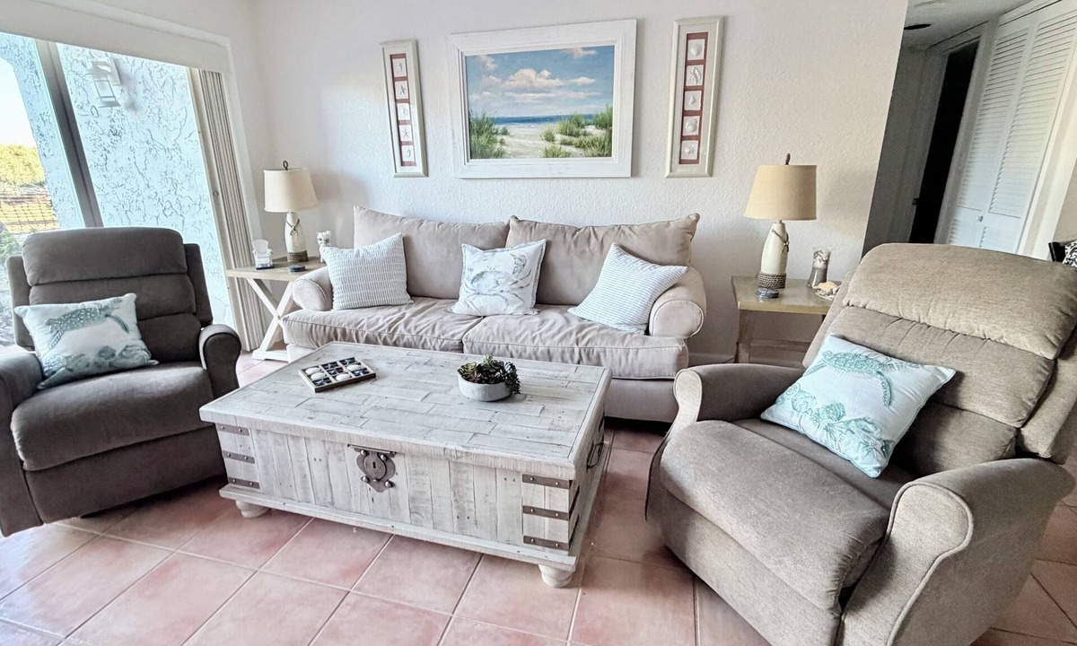 Fort Pierce Condo | 🏖️ 40 Steps to the Beach! Ground Floor Condo . Golf, Pools & Tiki Bar and more.