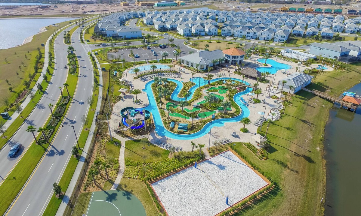 Kissimmee House | 4200 Paragraph Drive