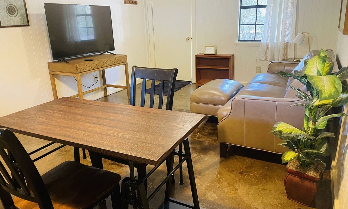 Folsom Apartment | #5 Hidden Akers -Peaceful, quiet, safe, relax, enjoy,country life. Pet friendly.