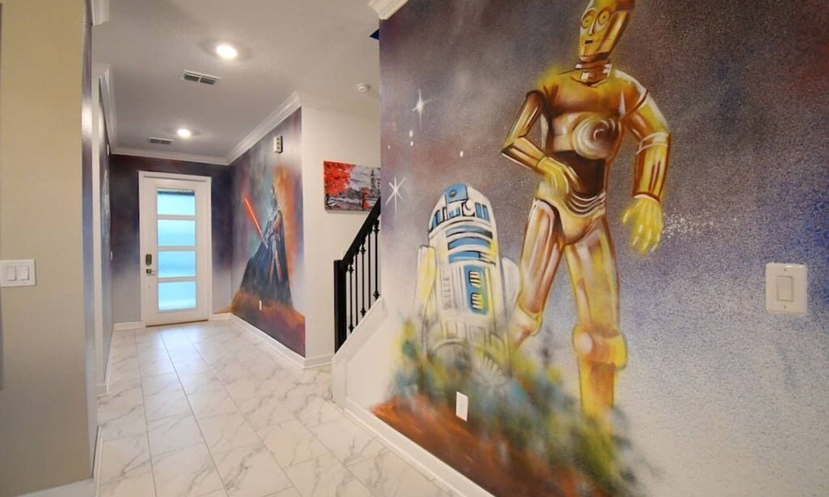 Kissimmee Villa | 5BR/5BA Game/Pool Villa 9 Miles to Disney