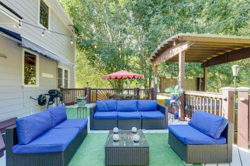Snellville House | 6 Mi to Stone Mountain Park: Home w/Deck!