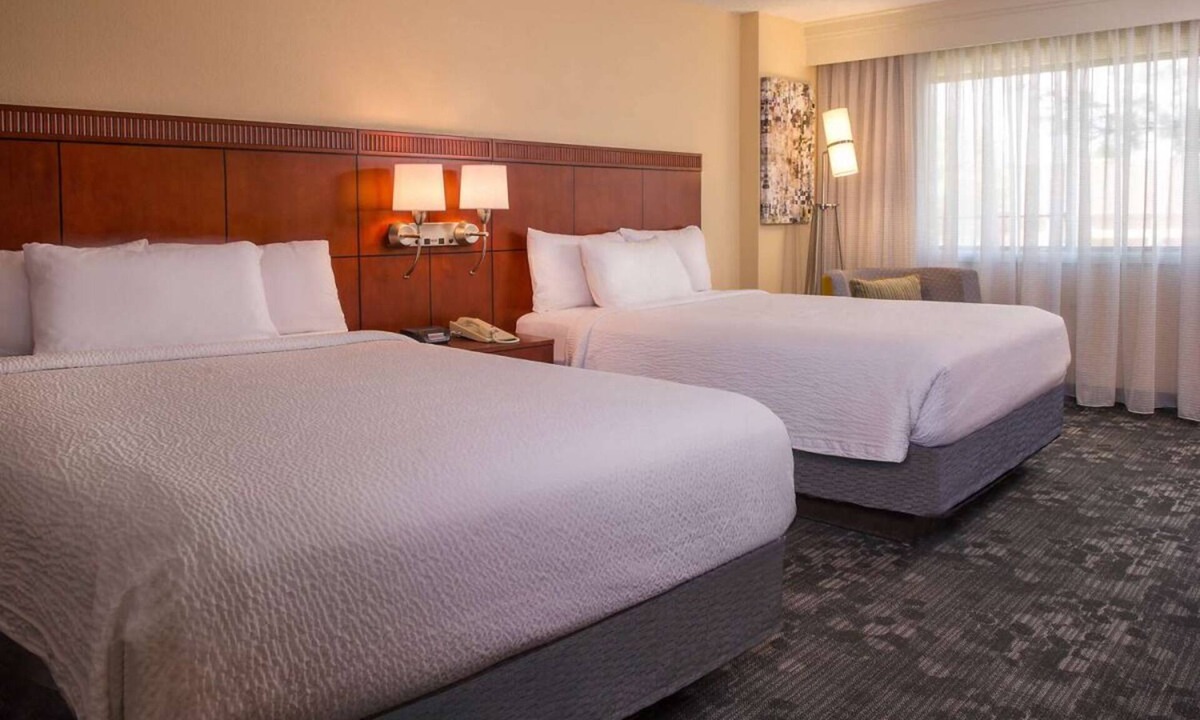 University Place Hotel | Affordability Meets Comfort | Spacious Stay w/Pool Access