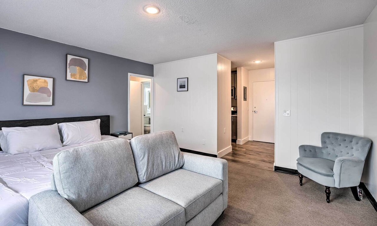 Gadsden Apartment | Airy Apt Situated in the Coosa River Area!