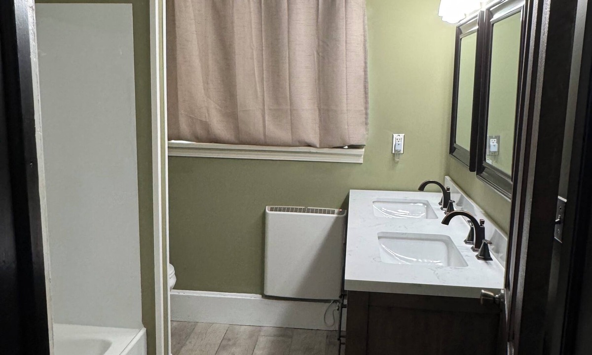 Roaring Spring House | All one floor Charming large2 bedroom, LR, sunrm, kitchen, 1 Full & 1 half bath