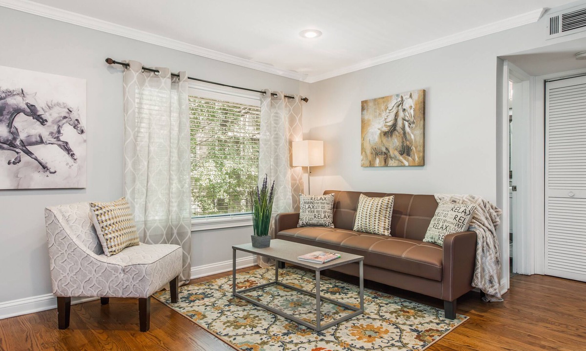 Midtown Condo | Amazing Midtown Location by Piedmont Park.