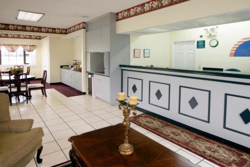 Parkers Crossroads Hotel | Americas Best Value Inn Wildersville