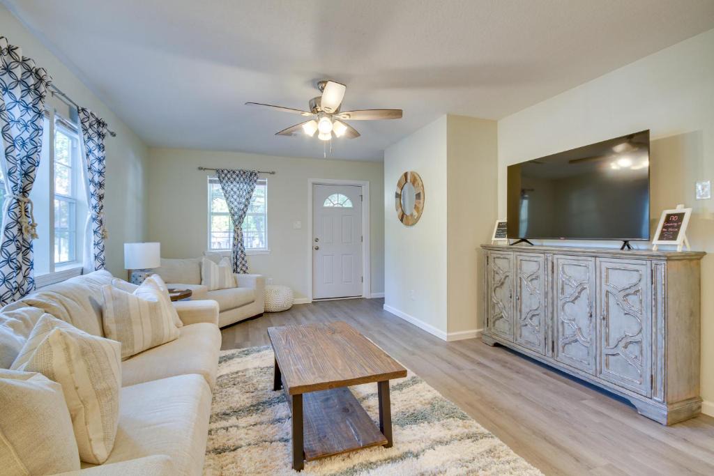 Gulfport House | Ample Trailer/RV Parking! Family Home in Gulfport