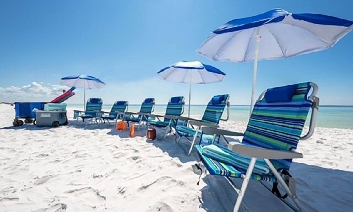 Crystal Shores House | Andrea's Island*Golf Cart*Bikes*BeachSvc+ExtraGear!
