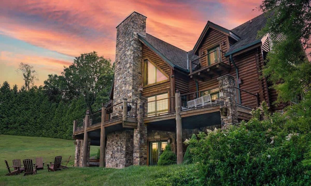 Banks County Cabin | Apple Pie Lodge - Modern Luxury
