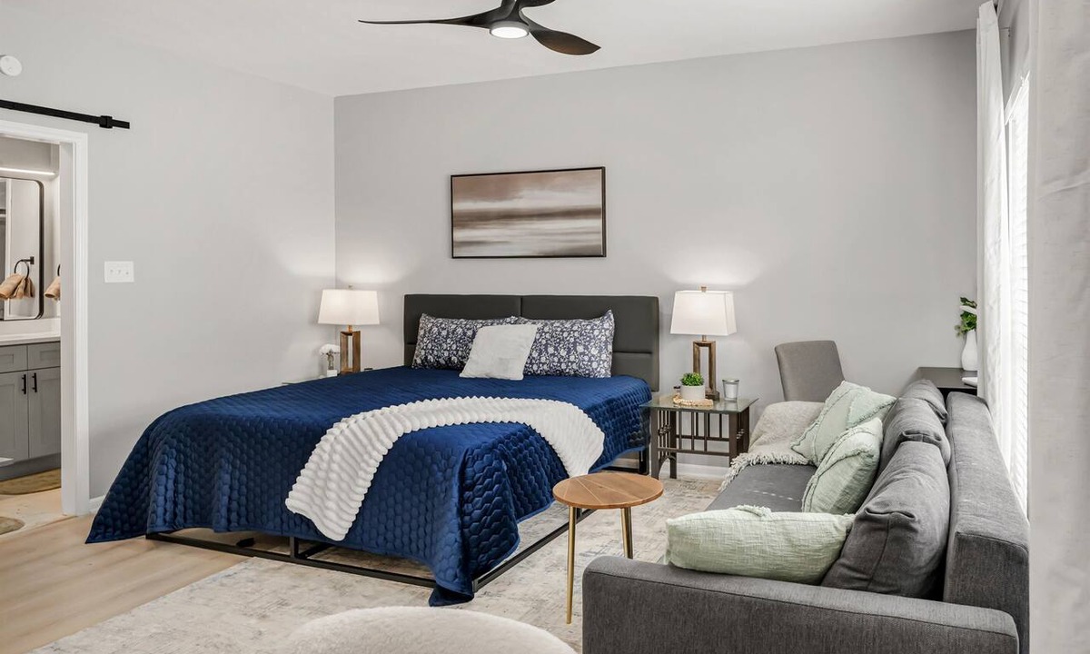 Northgate Apartment | Azalea: Studio Apt, 4 minute walk to A&M