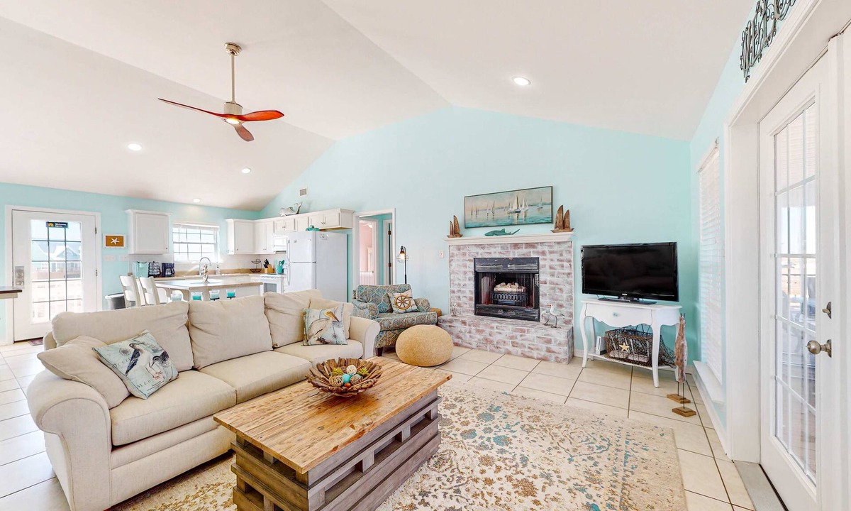 Dauphin Island House | Bayfront retreat with lovely views, a screened porch & beach access