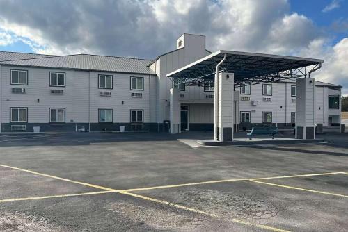 Athens Hotel | Baymont by Wyndham Athens, TN