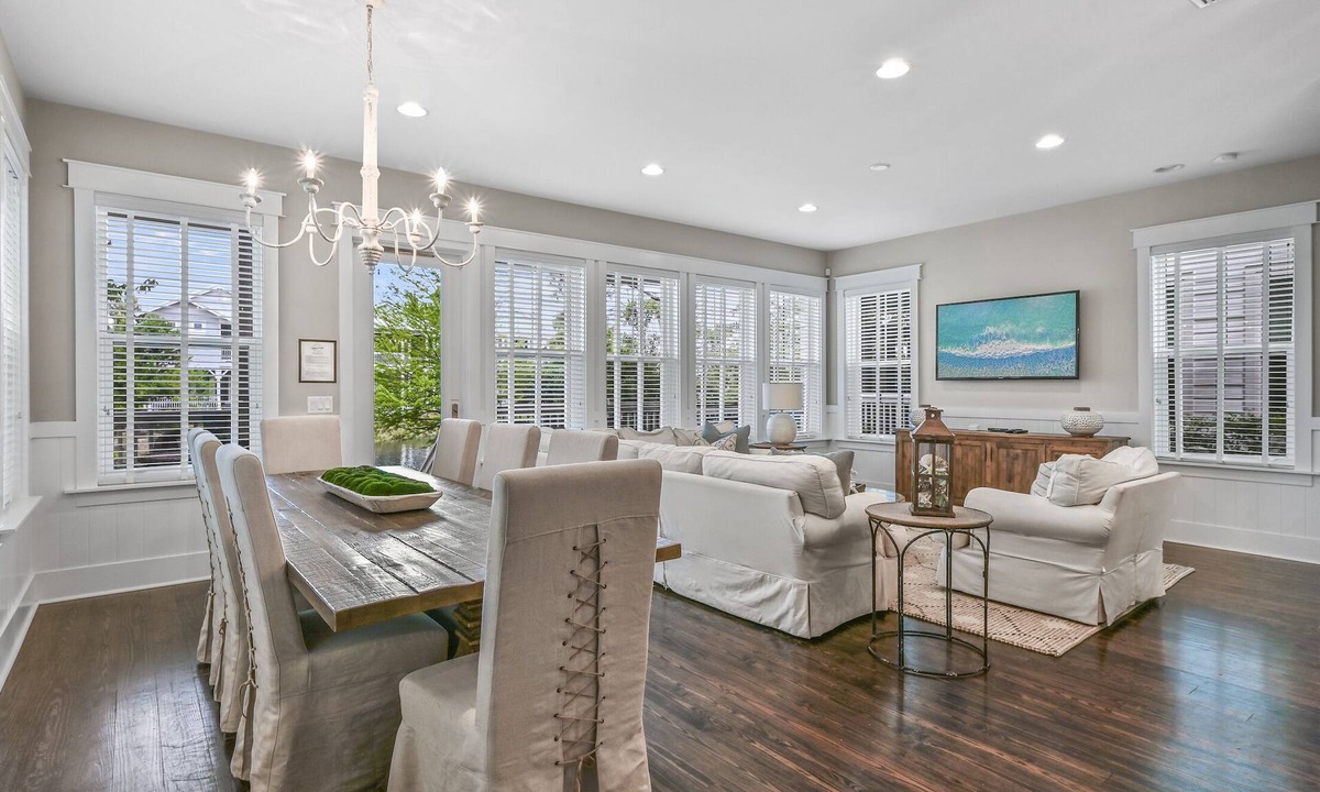 Santa Rosa Beach House | Beach Bliss 30A-3 KINGS, 2 pools,Pickleball,6 bikes,Opt'l Golf Cart, Beach Gear!