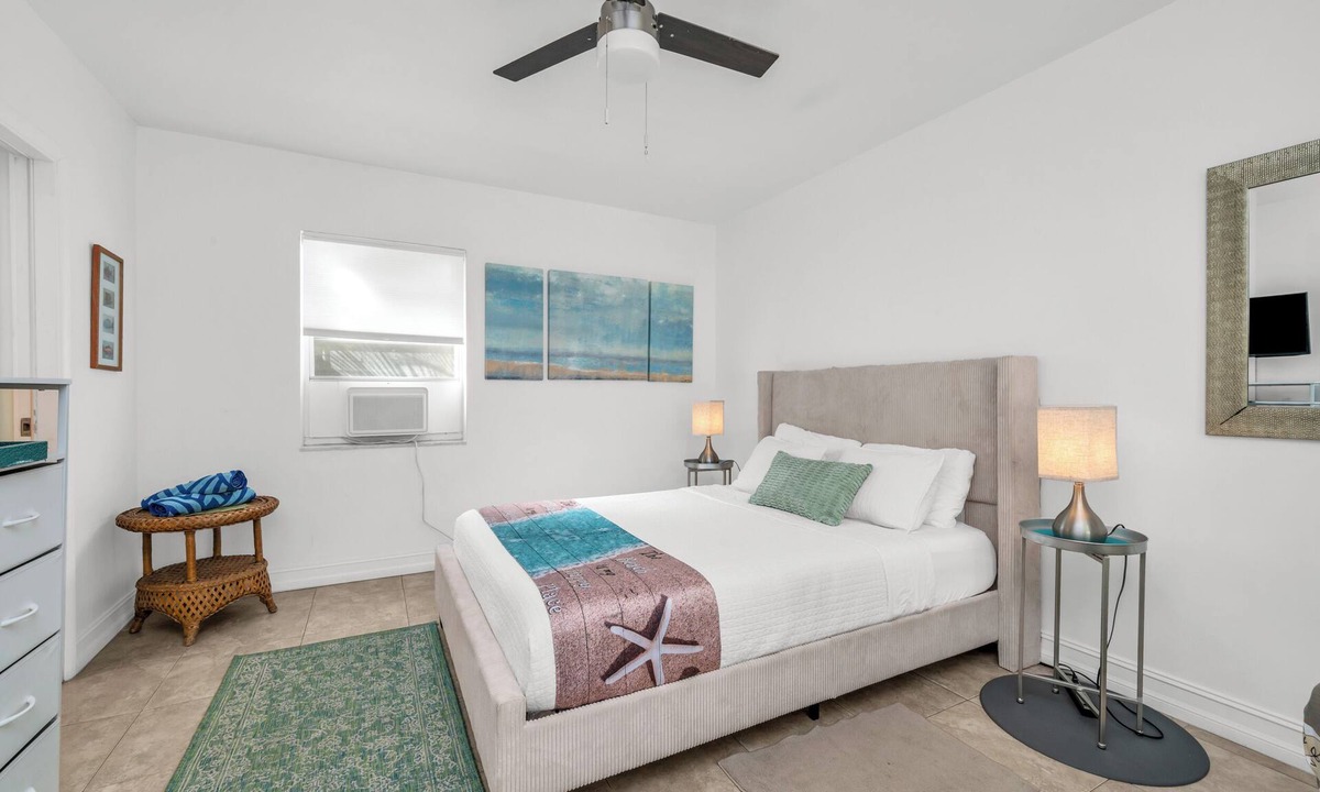 Boca Raton House | Beach getaway 1 bdrm, private patio! STEPS TO BEACH! Summer Sale!