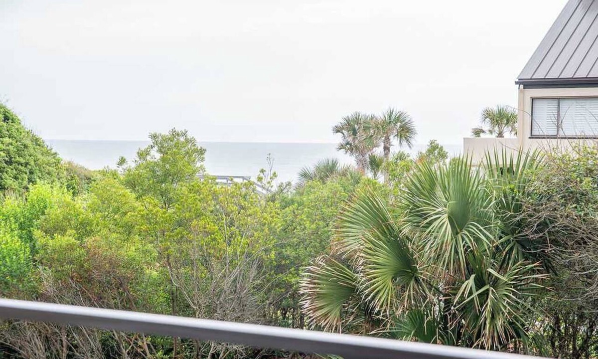 Fernandina Beach Condo | Beach Walker End Unit - 2026 Newly Renovated!