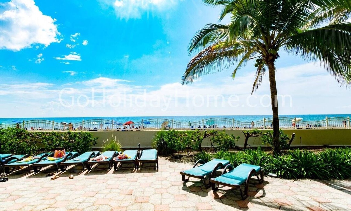 Highland Garden Condo | Beachfront | Balcony + Pool | 6 adults + kids