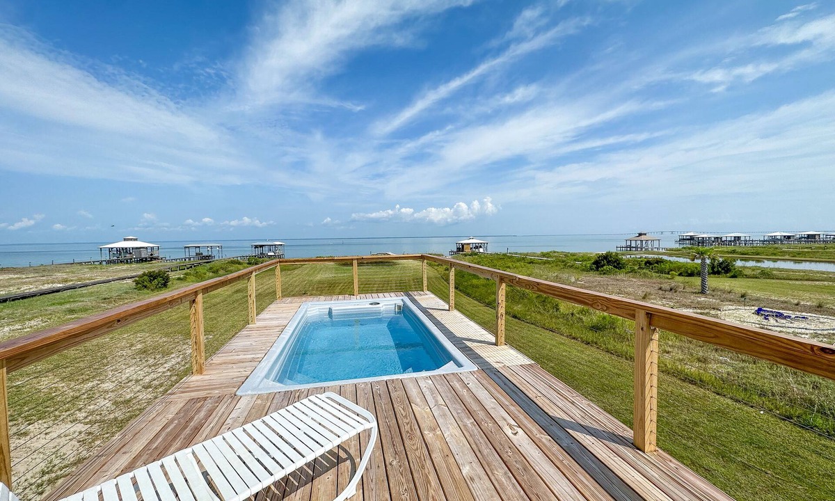 Dauphin Island House | Beautiful 3BR/2BR Getaway that has a gorgeous bay view!