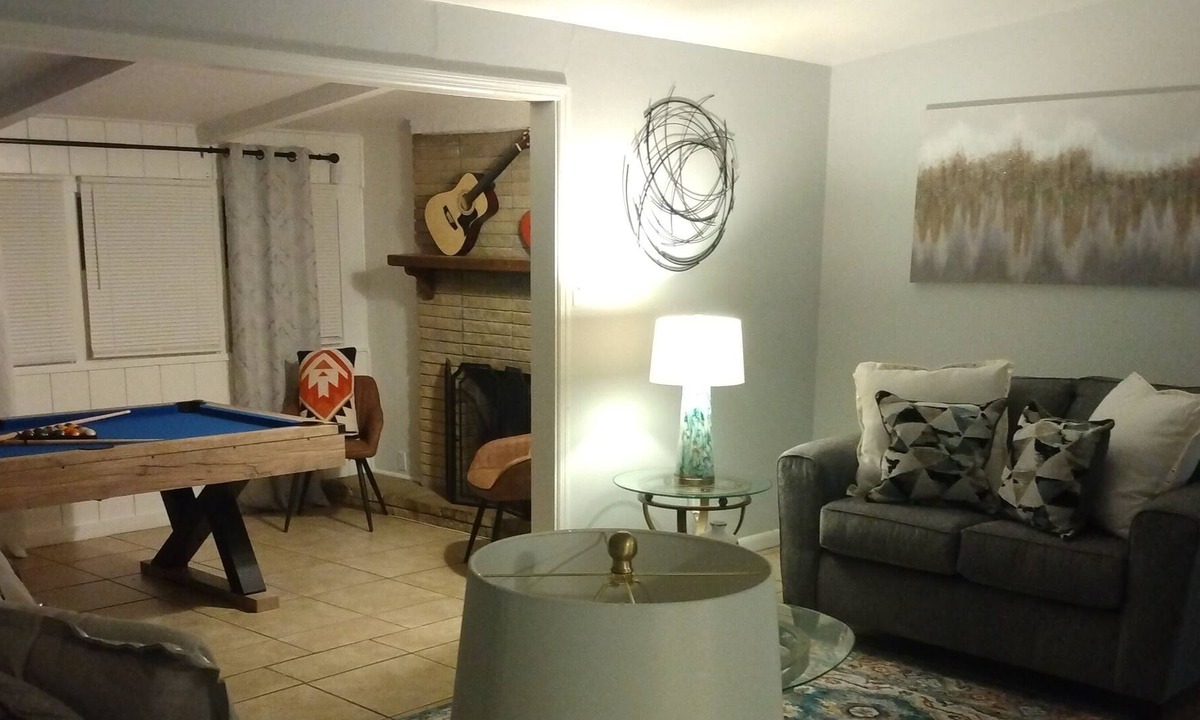 Windsor Forest House | beautiful home with a lot place to create go memories with your family an friend