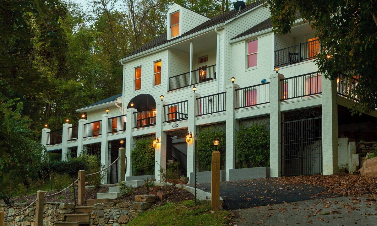 Falling Waters House | Belvedere on the Potomac — Historic Riverfront Estate