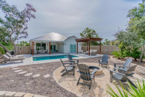 Bid-a-wee Beach House | Bid A Wee Bungalow l Outdoor living l Private Pool & Private Beach Access l EV Charging