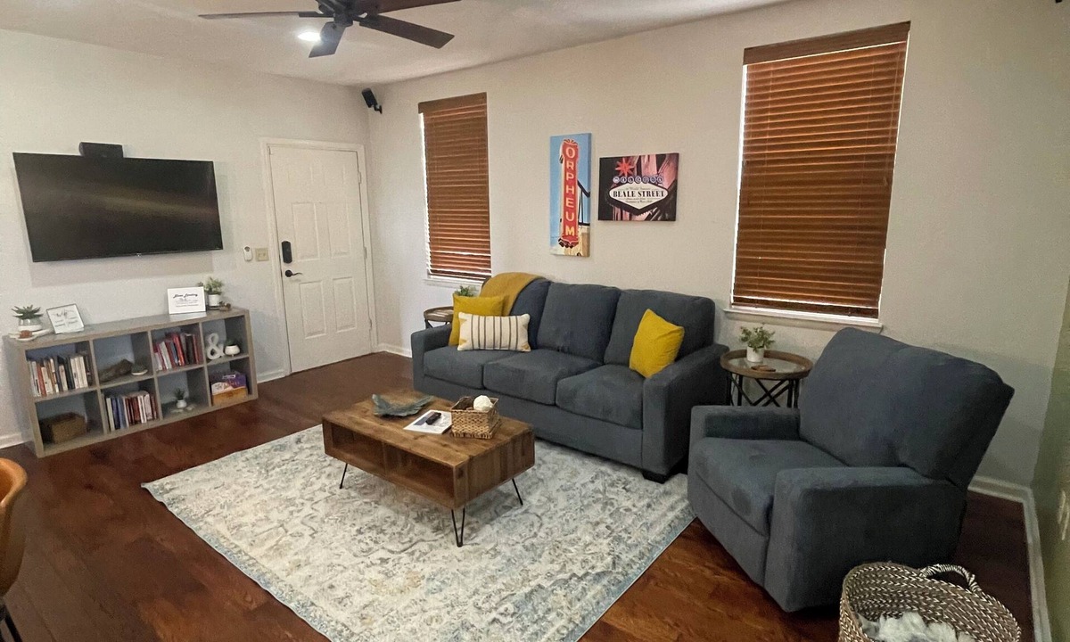 South Main Historic District Apartment | BLUES LANDING The best stay between Main and the Mississippi!