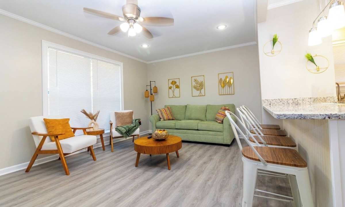 Columbus House | Boho Retreat that sleeps 8, 3bd 2bath centrally located to Ft. Moore and CSU