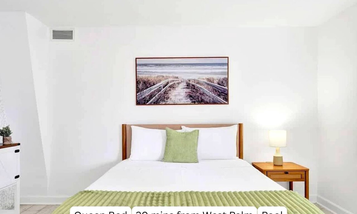 Mango Groves Apartment | Bright Studio Suite | Pool & 20 Min to WPB