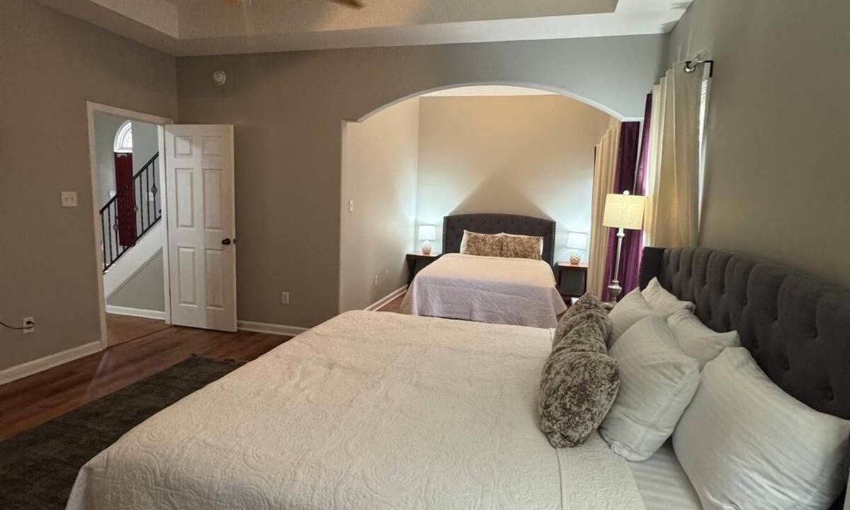 Snowden District House | Brilliant 5-Bedroom Home in a Quiet Neighborhood-Near Stateline, Essentials.