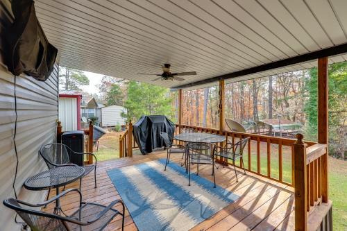 Kirby House | Bring Your Boat: Family Home Steps to Lake Greeson