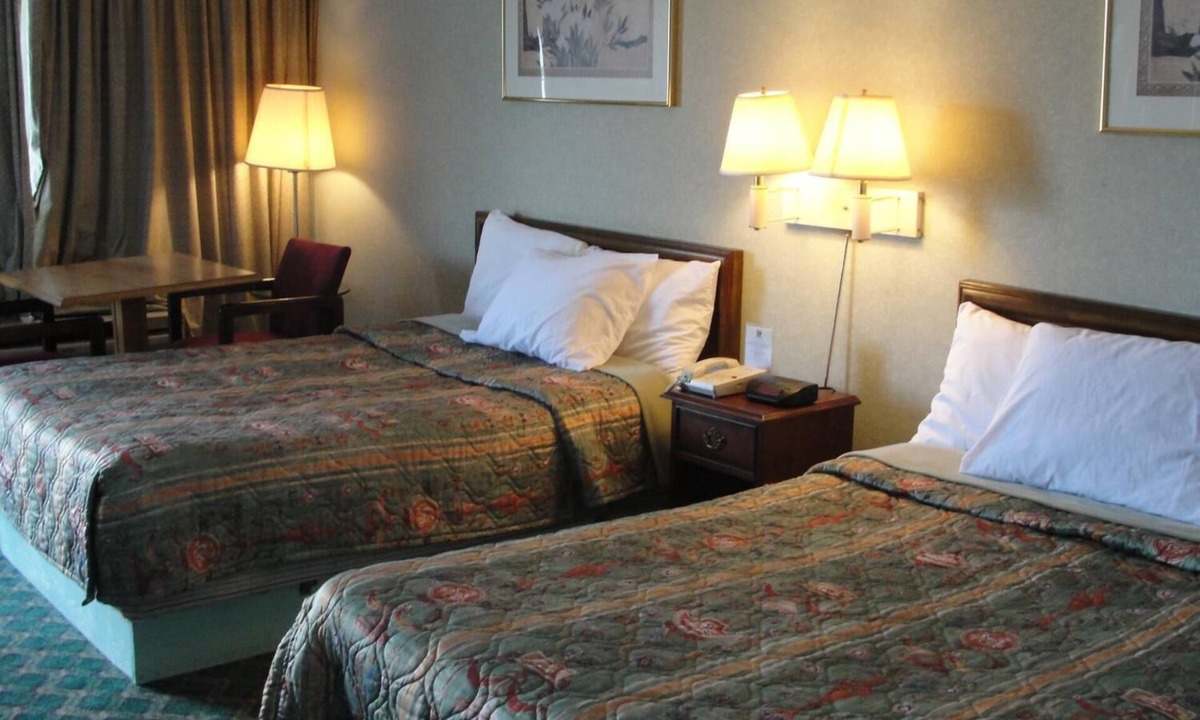 Alcoa Hotel | Budget Inn Alcoa
