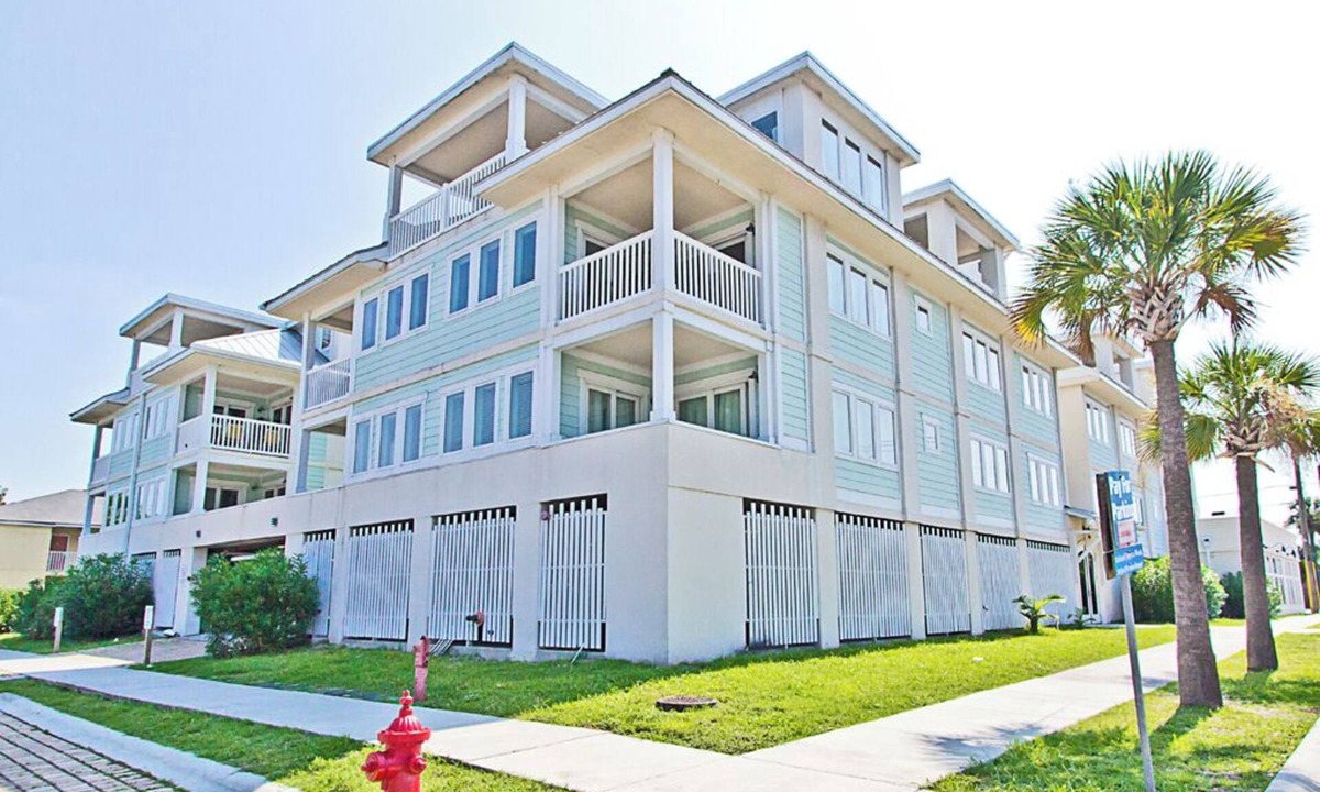 Savannah Beach Condo | Captains Watch 1 by Tybee Vacation Rentals