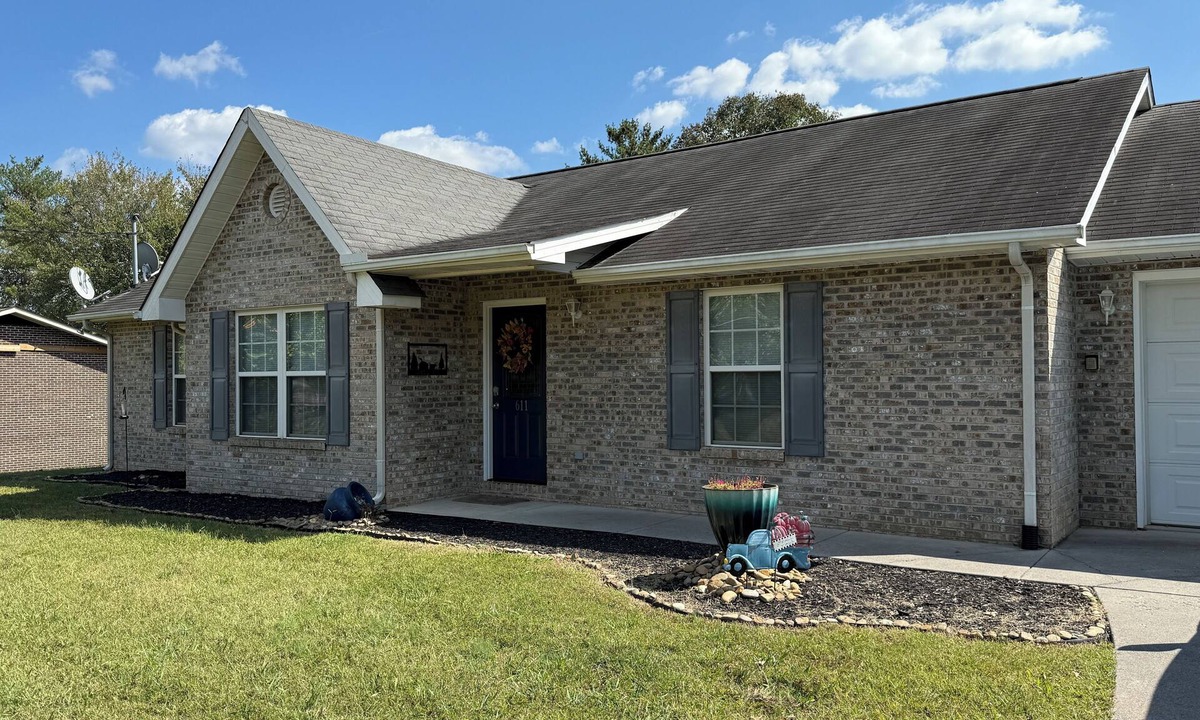 Seymour House | Central Smoky Mountain Home, 20 Minutes to Knoxville & Pigeon Forge