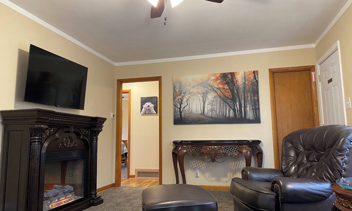 Atchison House | Charming 2-bedroom house on quiet brick and tree lined street.