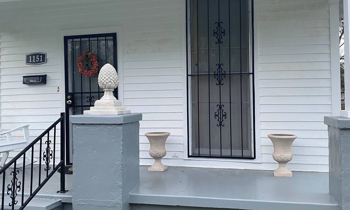 Highlands - Perkins House | Charming 2-bedroom house only 4 minutes from the gates of LSU.