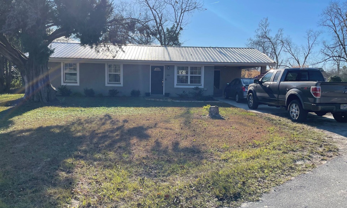 Blackshear House | Charming 3-bedroom house with AC in delightful Blackshear